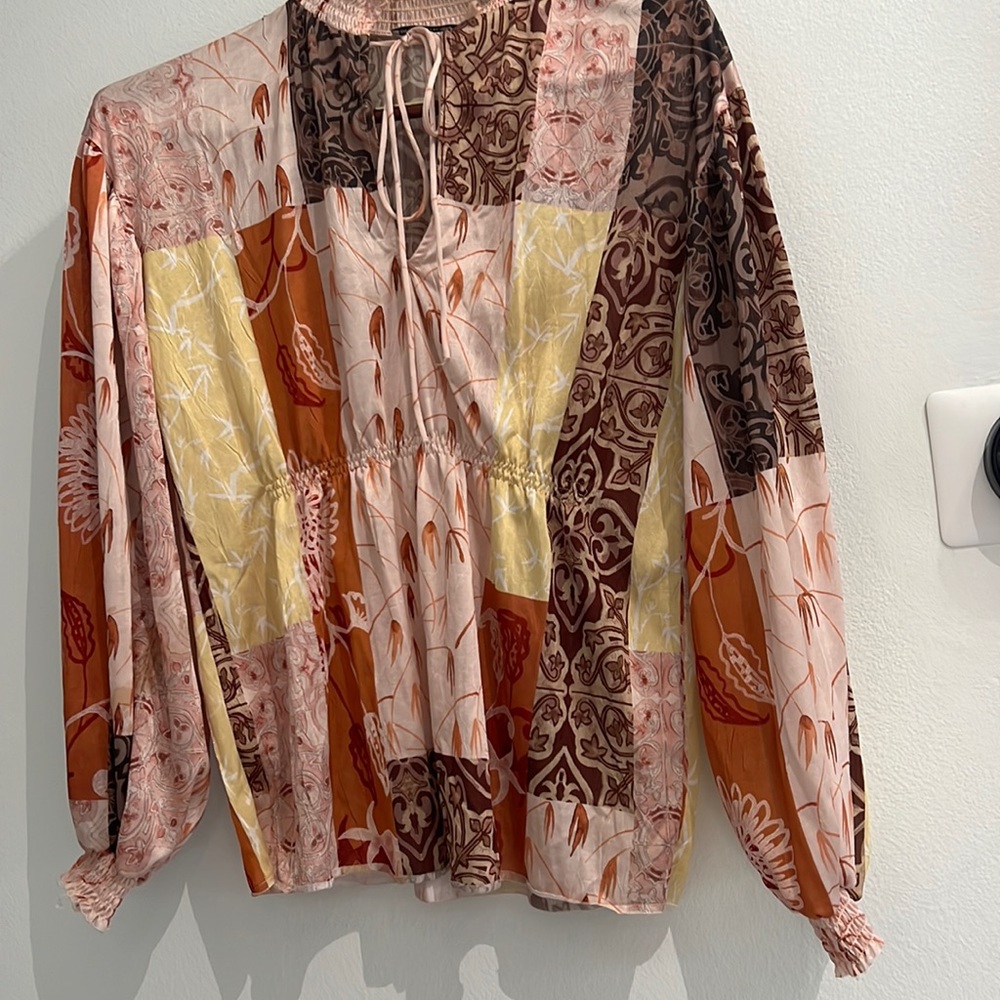 Women long sleeve colorful blouse